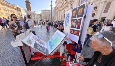 Roma, nuove regole per i pittori di strada. La richiesta del I Municipio: «Fate l'esame pratico, necessaria la prova d'artista»