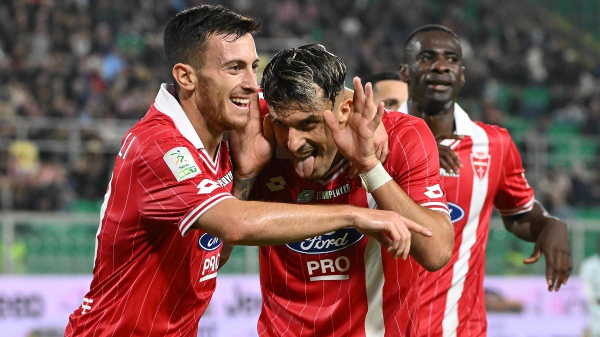 Dany Mota show, il Monza sbanca Palermo. Cade il Modena nel derby: la Reggiana sorride con Bozzolan - La Gazzetta dello Sport