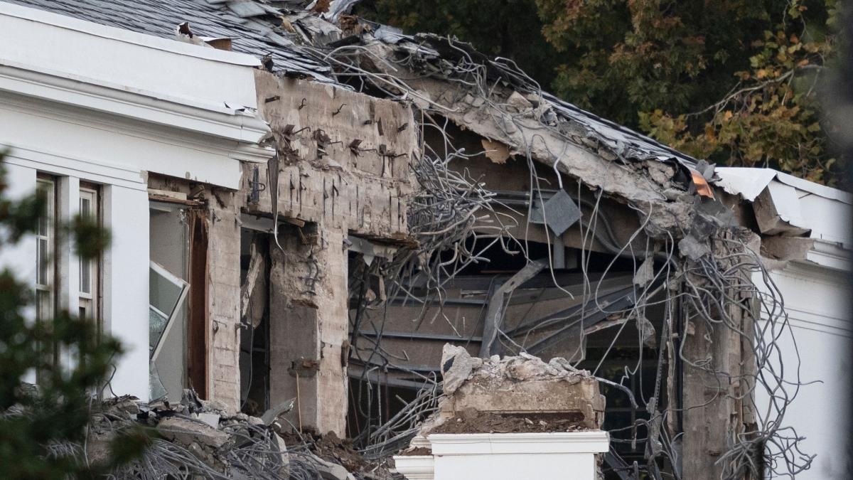 Donald Trump silura la Commissione che doveva esaminare la sala da ballo della Casa Bianca e altri progetti edilizi (incluso l'Arco di Trionfo)