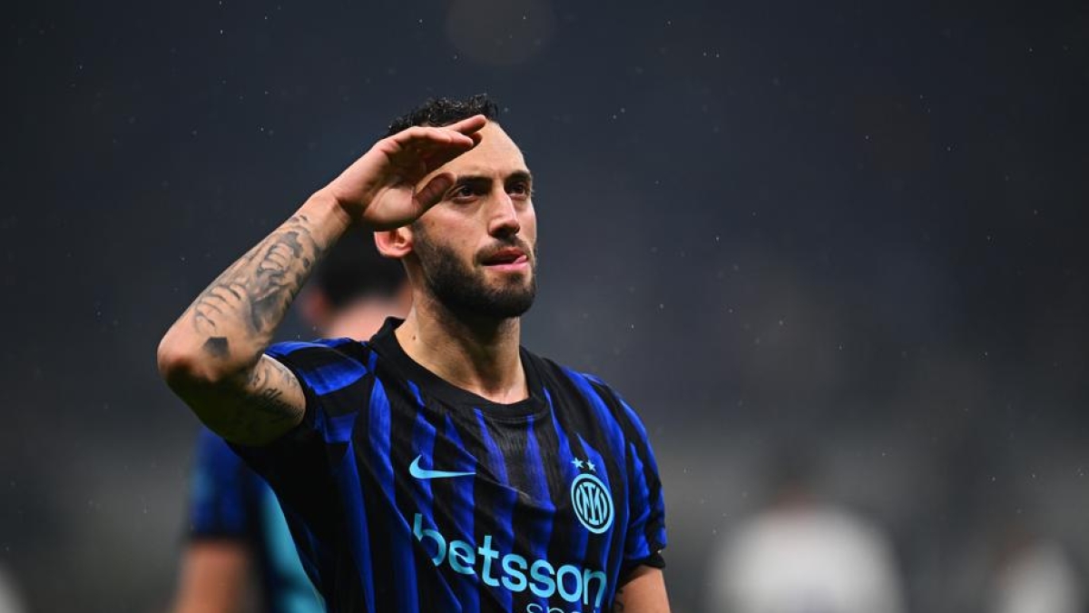 Inter-Fiorentina risultato 3-0: doppietta di Calhanoglu e magia di Sucic, Chivu prende il Milan al terzo posto