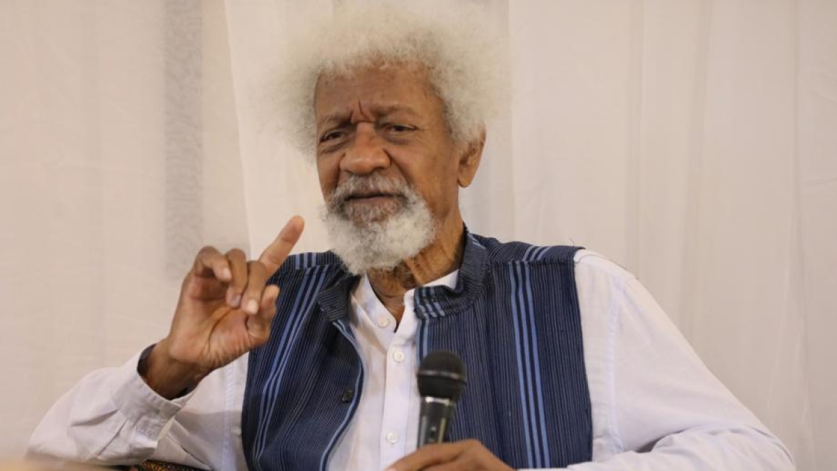II Nobel Soyinka: «Andai in esilio negli Usa. La revoca del mio visto? Una ritorsione di Trump»