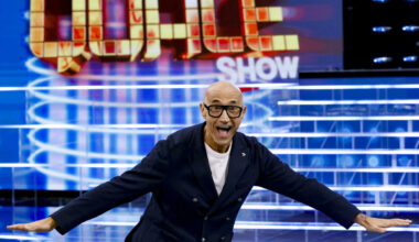 Peppe Quintale, chi è il concorrente di Tale e Quale Show? La tv, la malattia del figlio, l'allevamento di cavalli in Normandia e il TinaPika