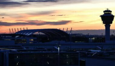 Droni russi su aeroporto di Monaco? In volo anche su un sito militare, poi in Belgio: cosa sta succedendo