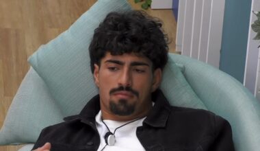 Paura al Grande Fratello, Benedetta gli spegne una sigaretta nell'occhio: incidente per Giulio Carotenuto - Il Mattino