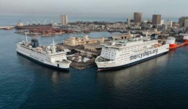 in costruzione una nave ospedale