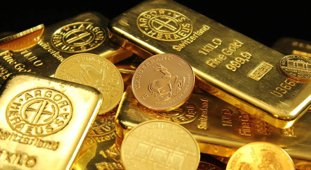 Oro, il prezzo batte un nuovo record e si avvicina a 4mila dollari l'oncia: conviene investire? Ecco cosa sapere - Il Messaggero