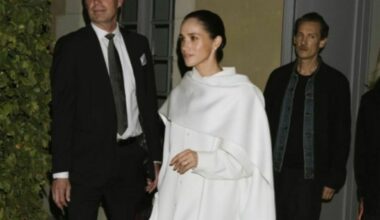 Meghan Markle, le gaffe della duchessa a Parigi: dal video dove morì Diana alle risate per la modella caduta in passerella - Il Messaggero