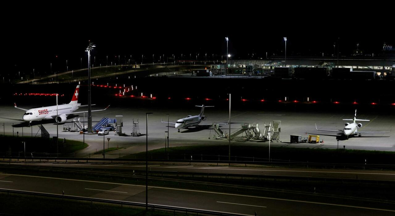 Droni, la polizia tedesca potrà abbatterli: c'è la legge. Merz: «Putin sta conducendo una guerra ibrida contro di noi» - Il Messaggero
