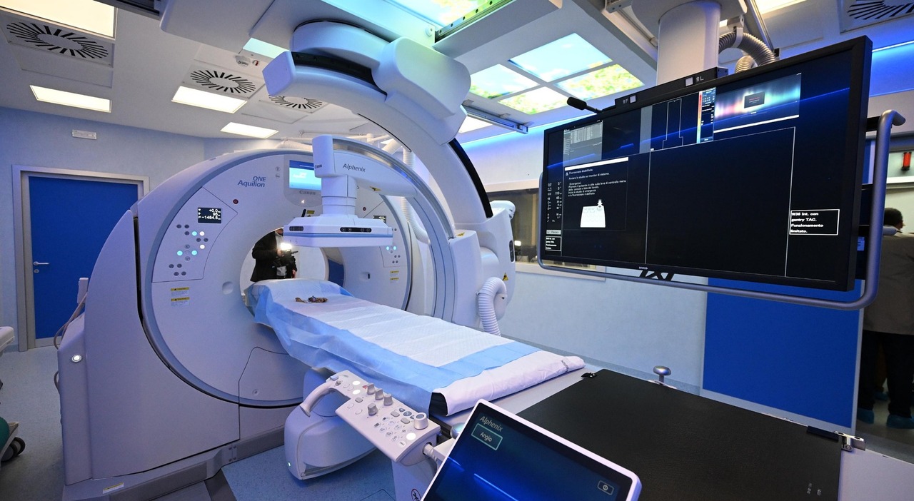 Napoli, al Cardarelli la prima sala angiosuite in Italia: investimento di 3 milioni