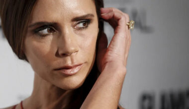 Victoria Beckham, l'azienda con decine di milioni di debiti e le spese folli: 70mila dollari solo per le piante. L'ex Spice: «Piangevo... - Il Messaggero