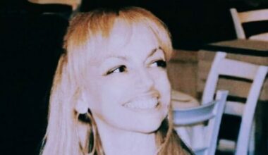 Maria Cristina Gallo, chi era la prof morta. Il referto arrivato con 8 mesi di ritardo, la biblioteca dei bambini, il lutto cittadino:... - Leggo.it