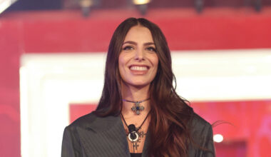 Grande Fratello, Anita Mazzotta ha lasciato la Casa. Il colpo di scena e i motivi dell'abbandono