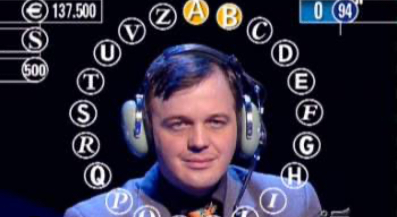 «Ho vinto 352 mila euro e ristrutturato l'edicola. Bussarono a casa con i gettoni d'oro»