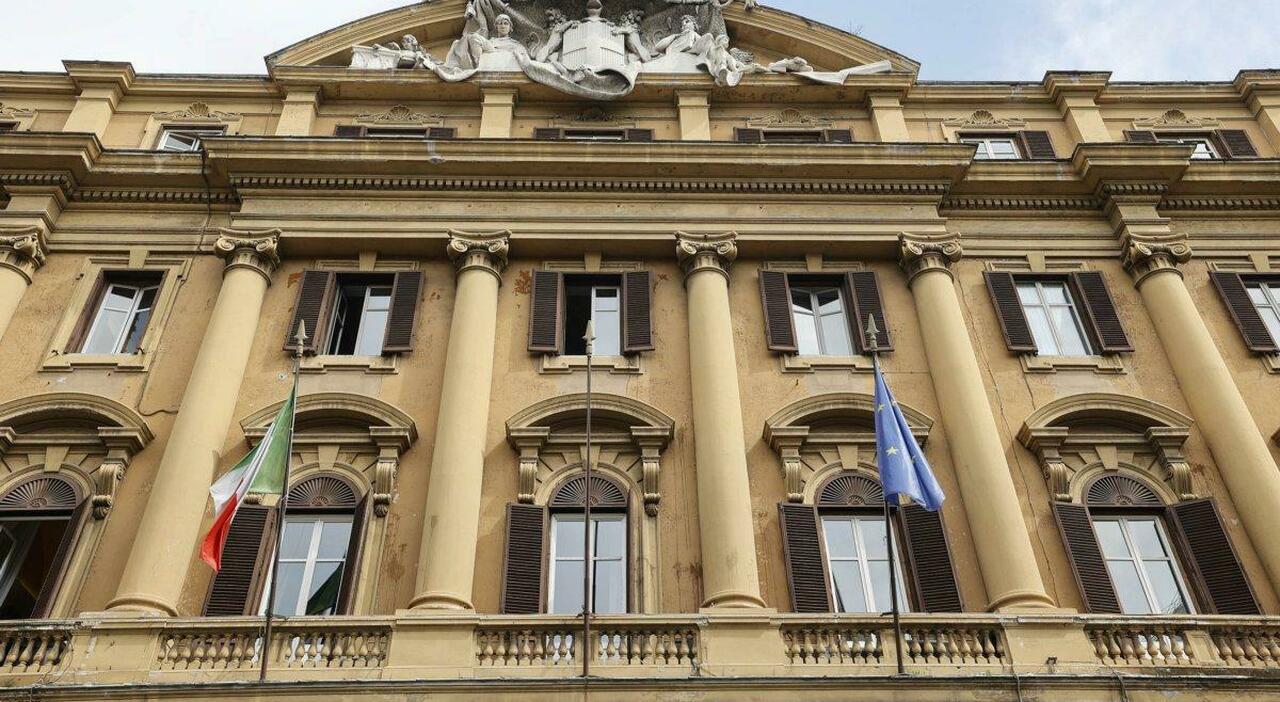 Btp Valore, quanto rende davvero? Con 10mila euro investiti fino a 88 euro di guadagno ogni tre mesi. Le simulazioni - Il Messaggero