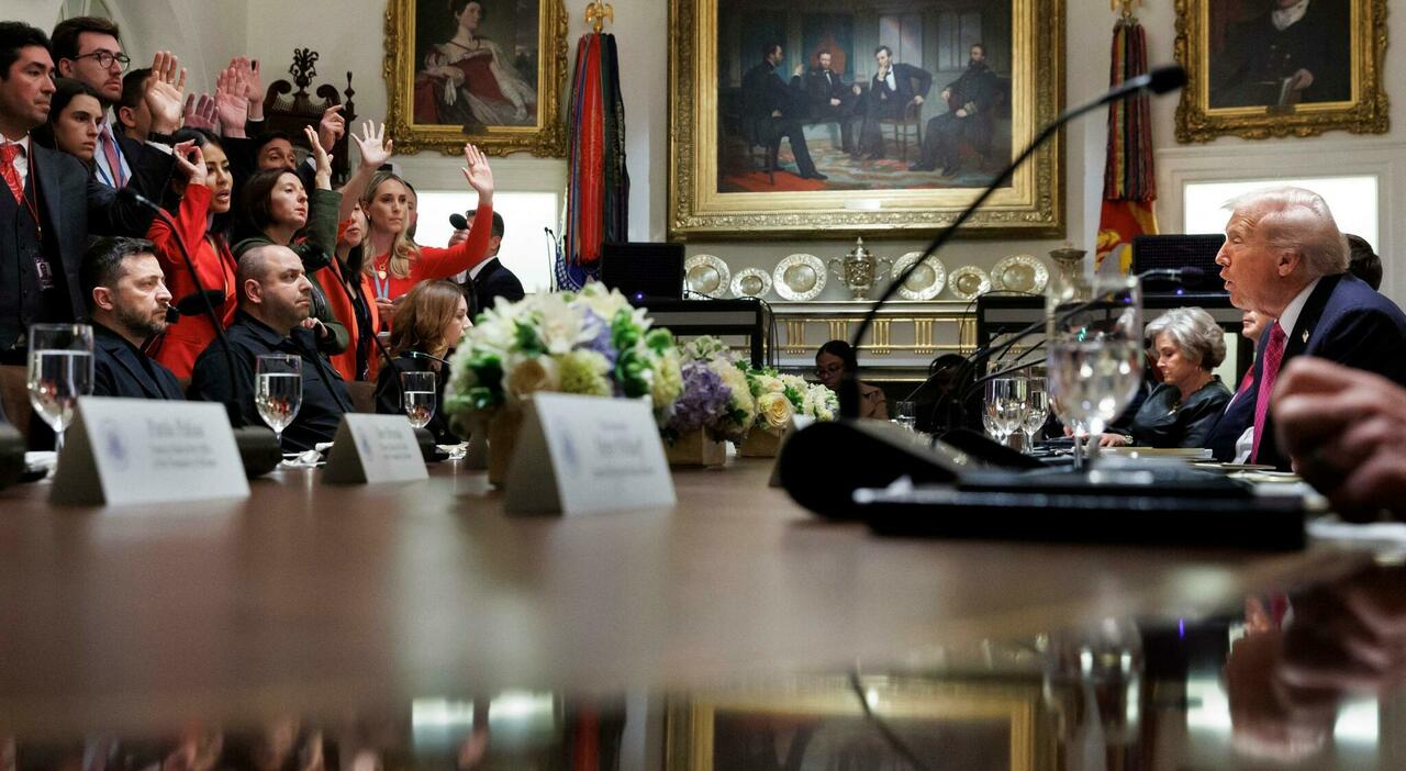 Trump, lite furibonda con Zelensky: «Cedi il Donbass o sarai distrutto». E lui: «Nessuna ricompensa a Mosca»