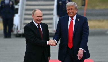 nessun incontro Trump-Putin nell'immediato. Ue e Kiev lavorano a piano di pace in 12 punti