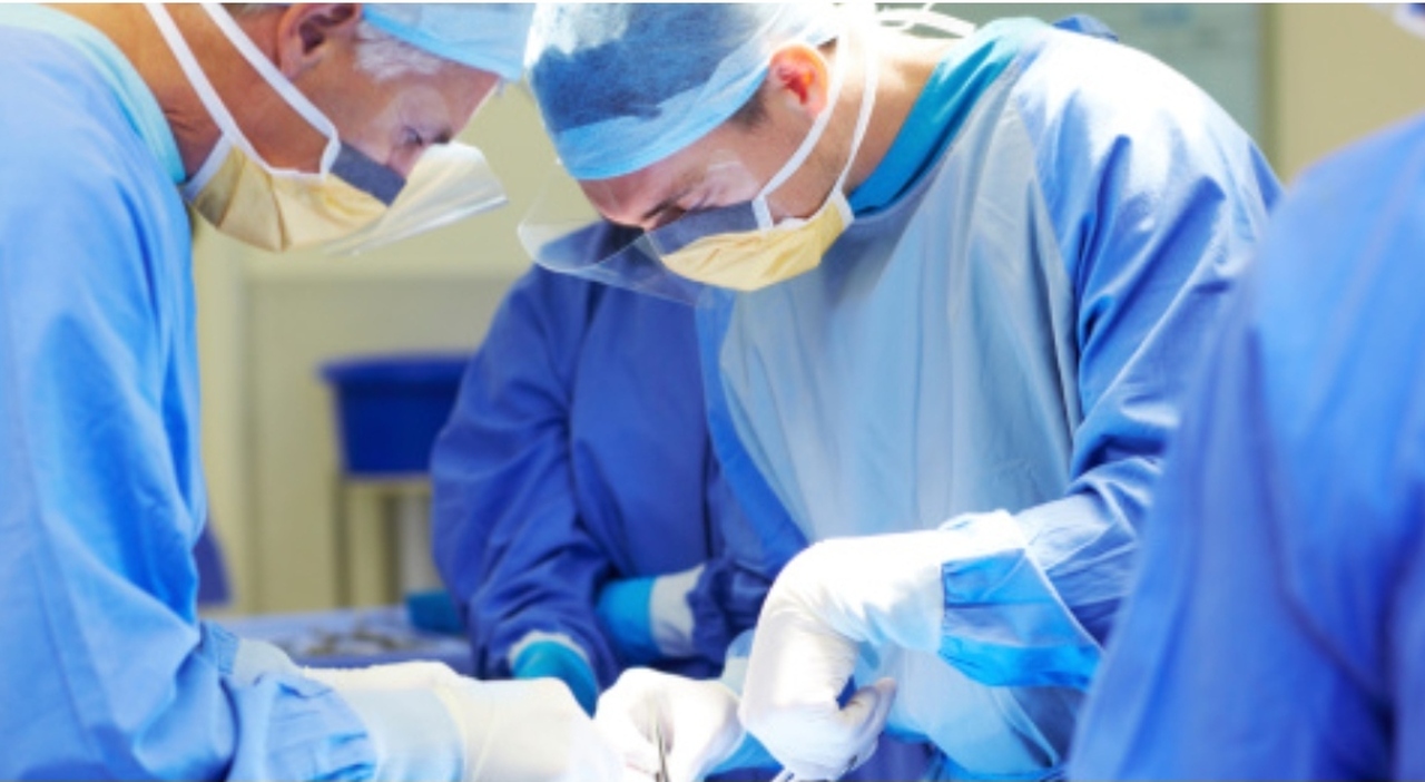 Tumore al colon in aumento sotto i 50 anni: sintomi, cure e come prevenire - Il Messaggero