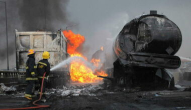 29 morti e 42 feriti. «La gente voleva rubare il carburante»