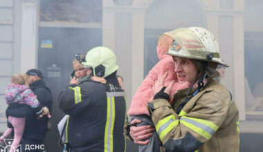 Ucraina, attacco contro un asilo a Kharkiv, 7 bimbi feriti. Zelensky: «Raid ingiustificabile. Terroristi»