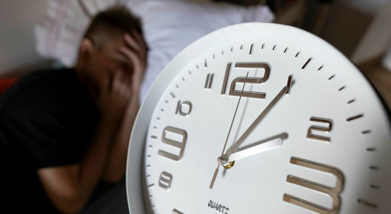 Ora solare, Sanchez: «Eliminiamo il cambio, non ha senso». E il 66% degli spagnoli è con il premier - Il Messaggero