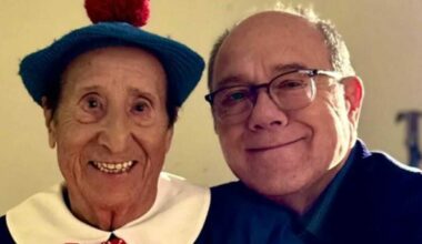 «Quando veniva sul set di Vita da Carlo avevamo paura. Era malato, per farlo lavorare ci siamo messi sotto»