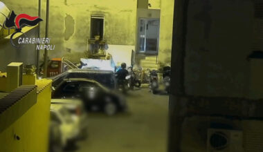 Napoli, maxi spaccio di droga dalla Spagna. Società di logistica per smistare la merce: arrestate cinque persone