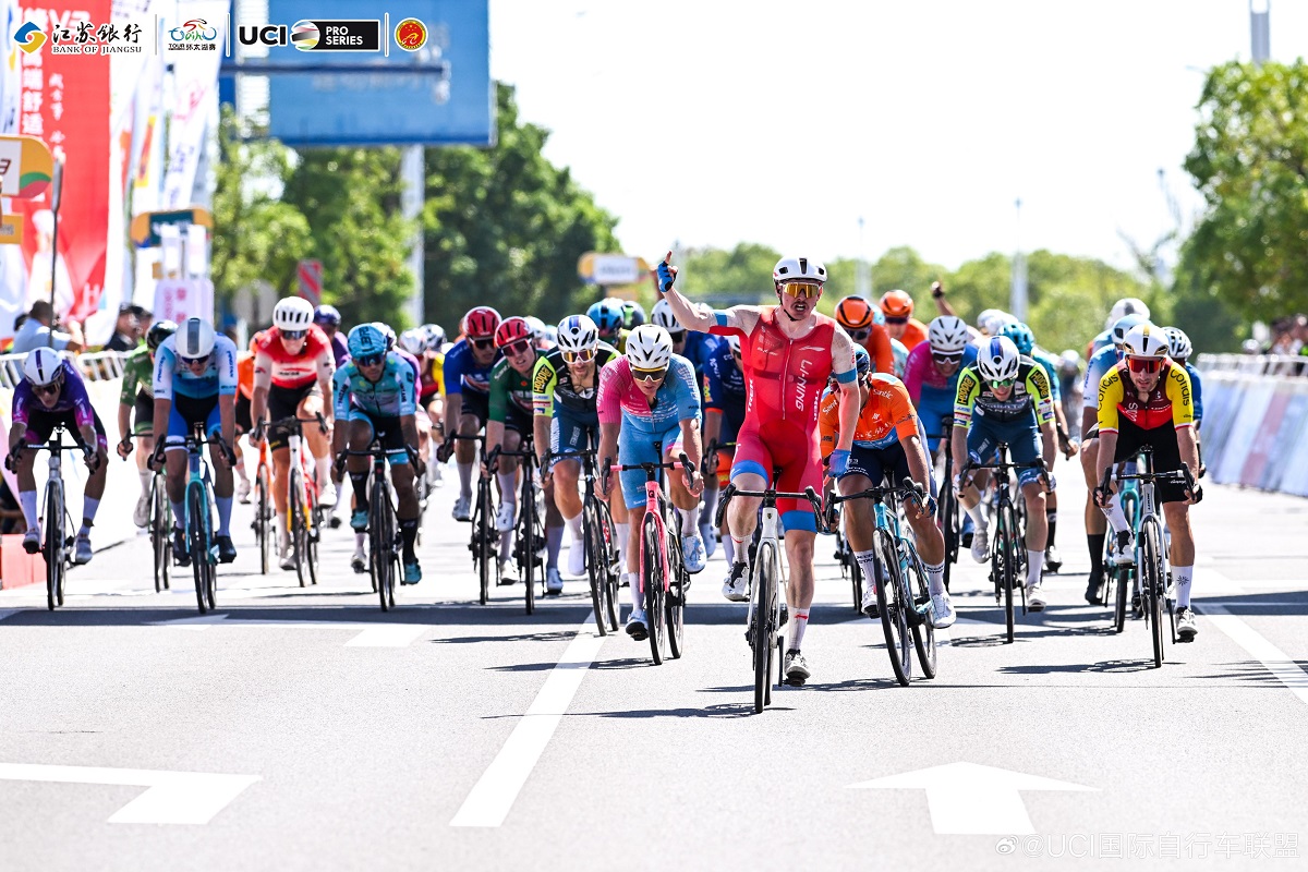 Tour of Taihu Lake 2025, successo in volata per il danese Alexander Salby - Matteo Malucelli è secondo e rimane in testa alla generale