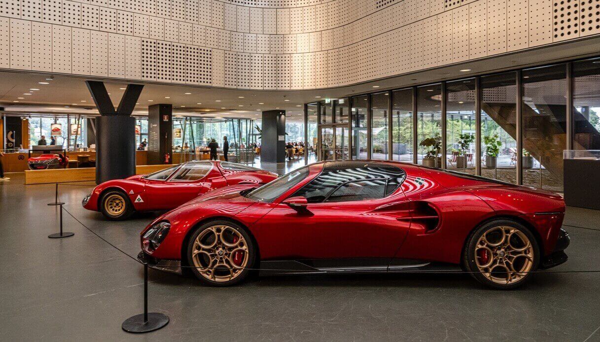 Alfa Romeo 33 Stradale protagonista al Salone di Torino 2025