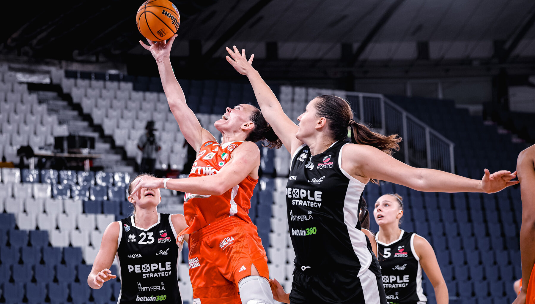 Serie A1 femminile: Facili successi casalinghi di Famila e Umana, colpo esterno di Campobasso