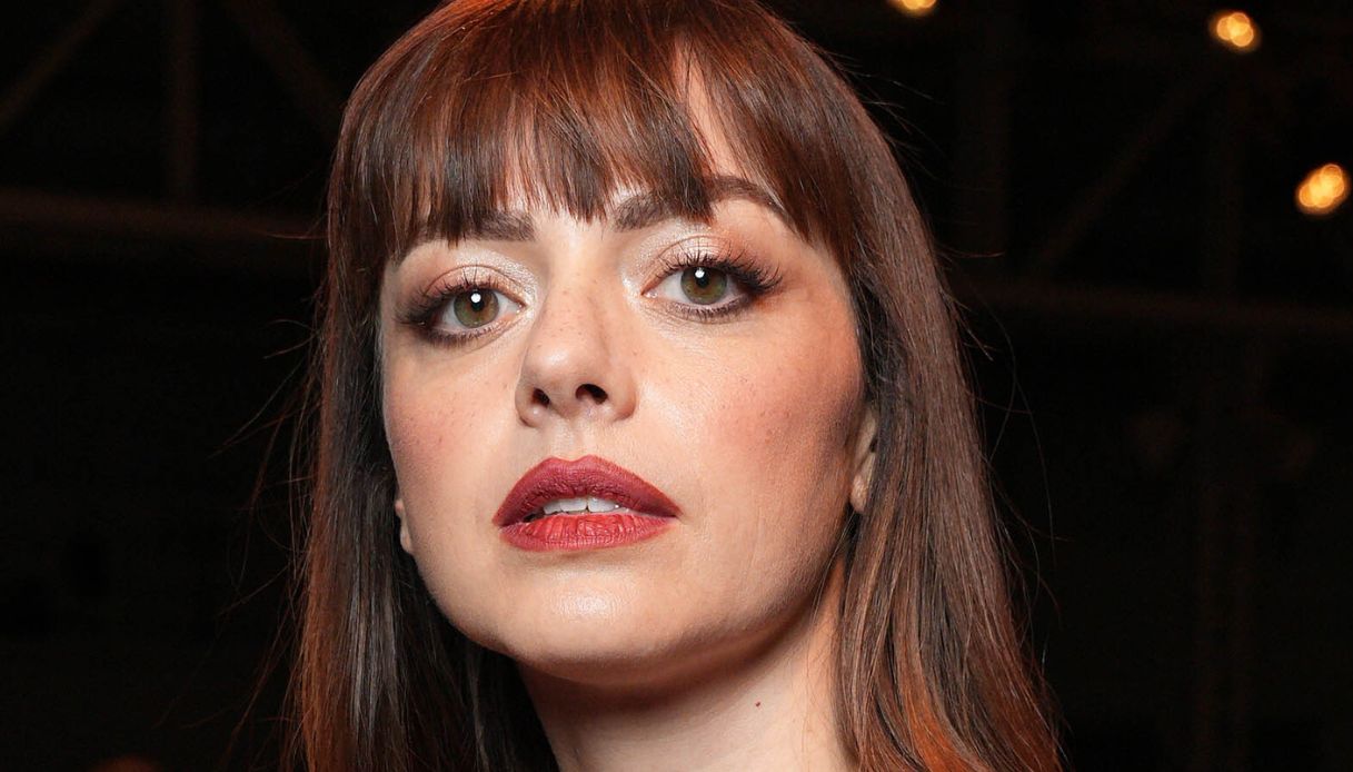 Annalisa: “Mio marito geloso. Sanremo 2026? Non è nei miei piani”. E la verità sulla chirurgia estetica