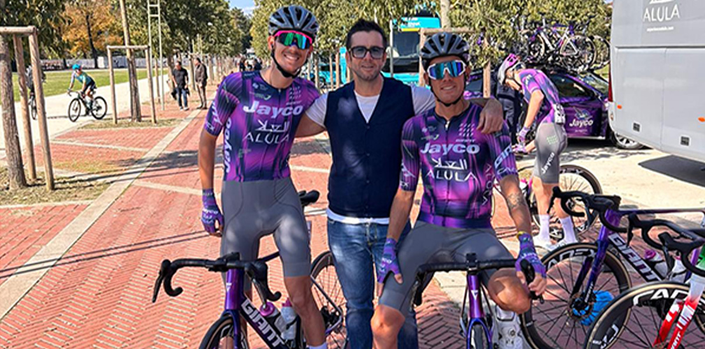 Biscaro assieme a Zana e De Marchi. Attraverso i ciclisti, ha visto il cambiamento e problematiche del movimento