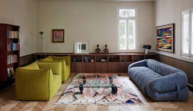 Una casa moderna a Bolzano che rivive all'interno di uno storico villino del 1928
