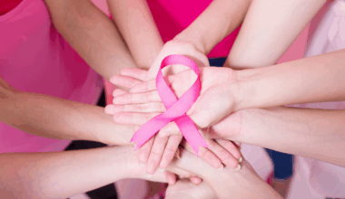 Tumore al seno, ottobre è il mese della prevenzione
