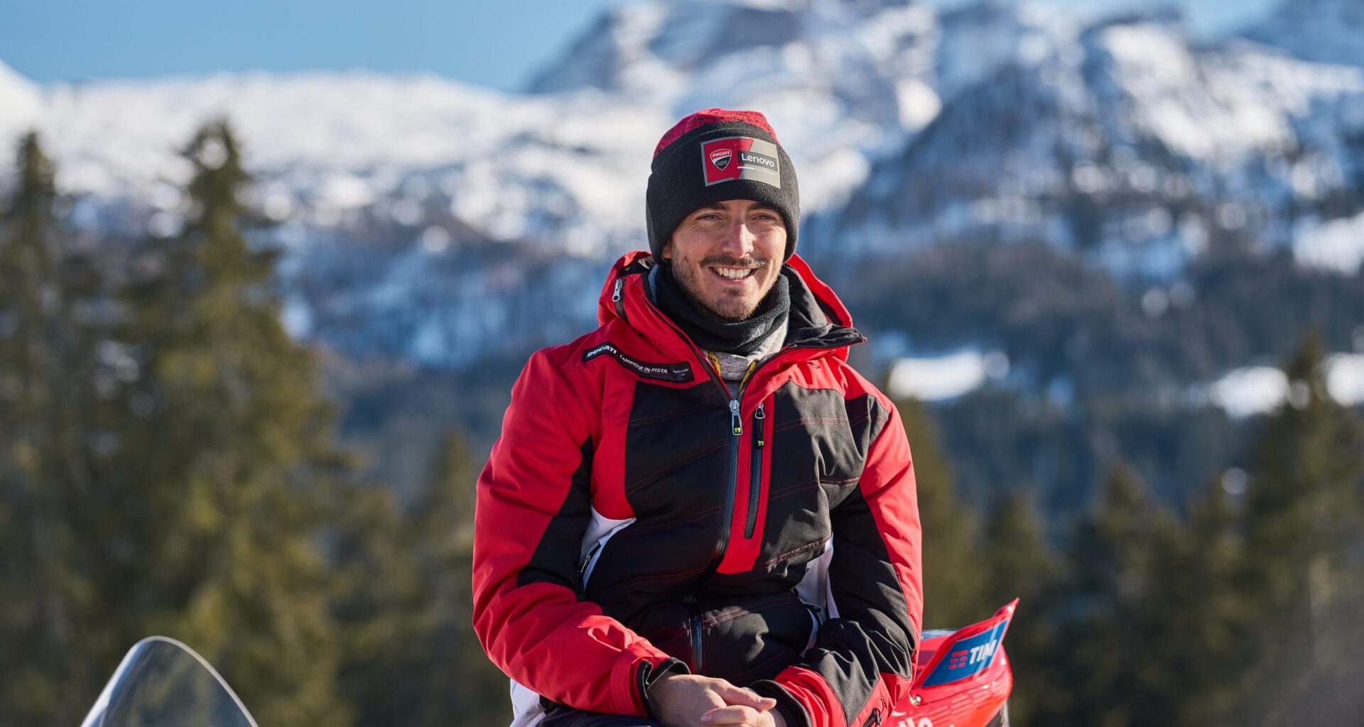 MotoGP 2025, il Team Ducati si presenta a Madonna di Campiglio