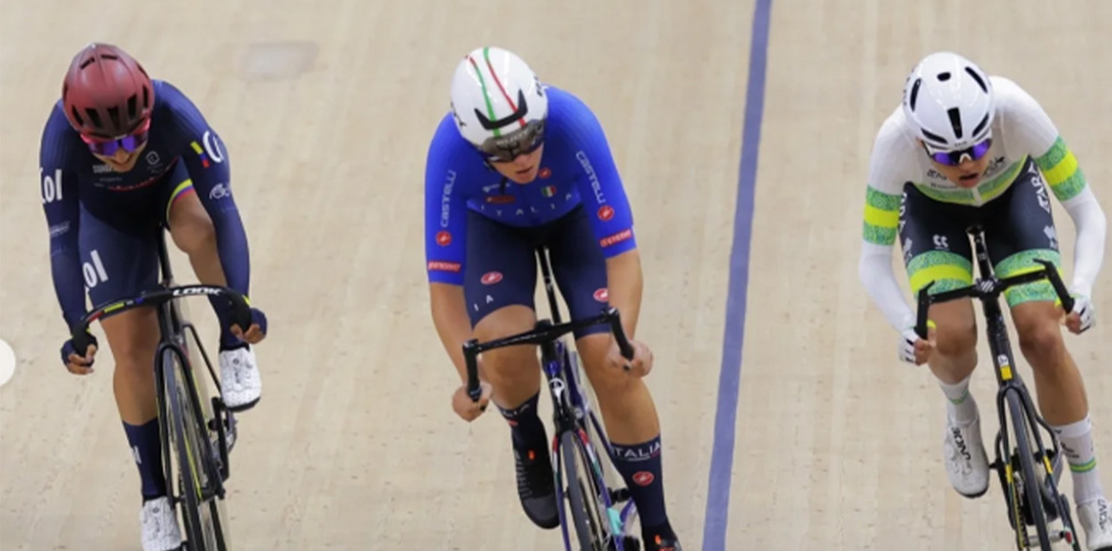 La volata vincente dell'azzurra nella sfida dell'eliminazione. La Cretti non aveva mai vinto un oro (foto UCI)