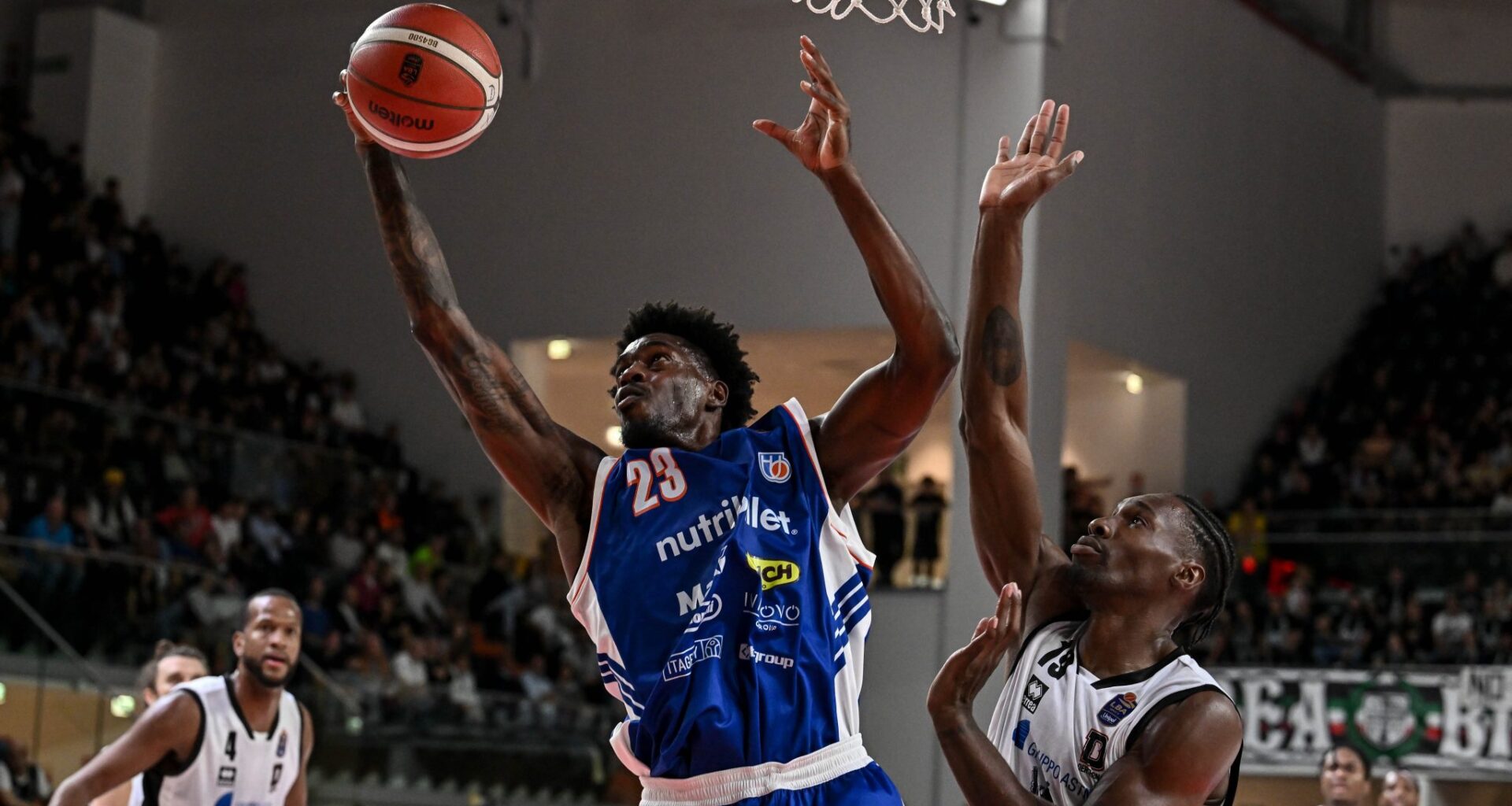 LA NUTRIBULLET OSPITA NAPOLI | Treviso Basket