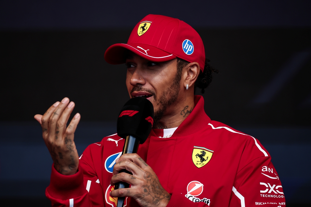 F1 - Lewis Hamilton dietro le quinte: nuovi rumors potrebbero apportare importanti cambiamenti alla Ferrari