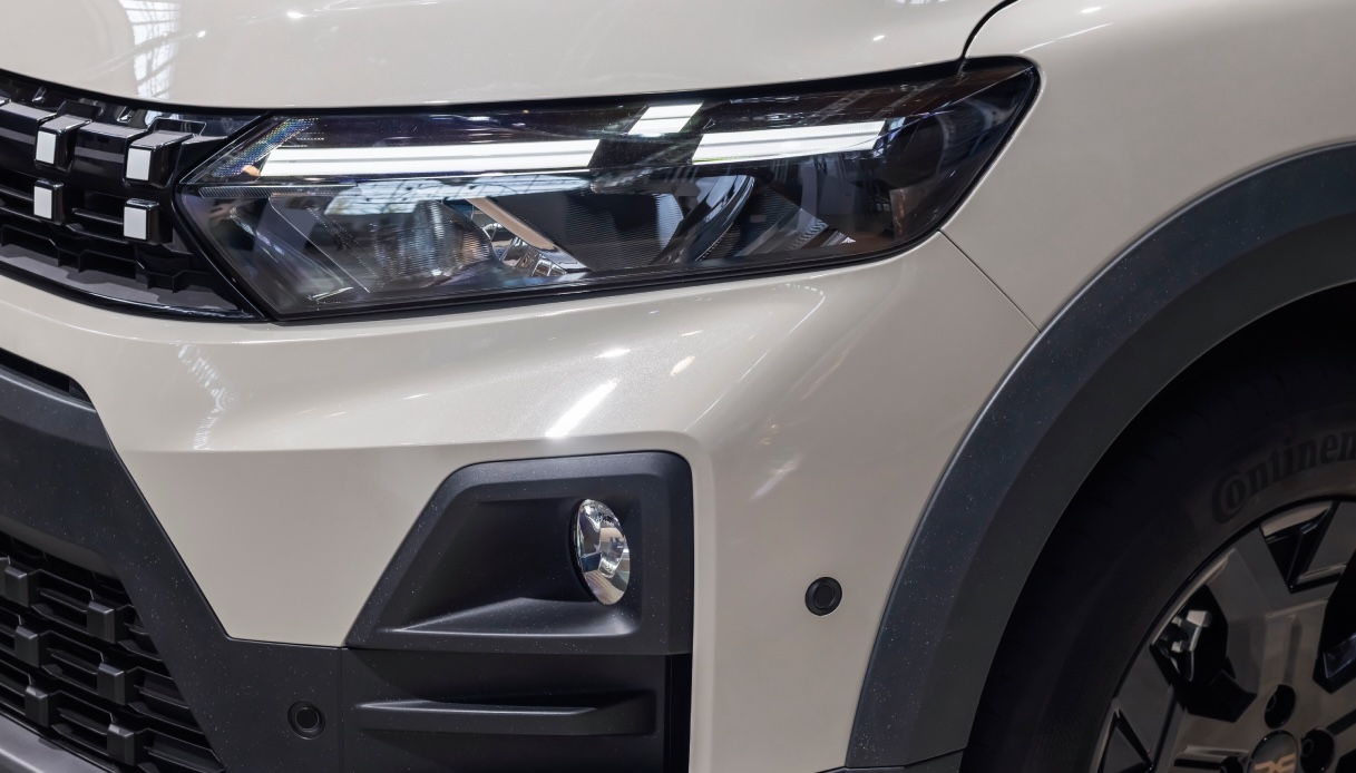 Dacia Jogger, il restyling: oggi nuove motorizzazioni ibride