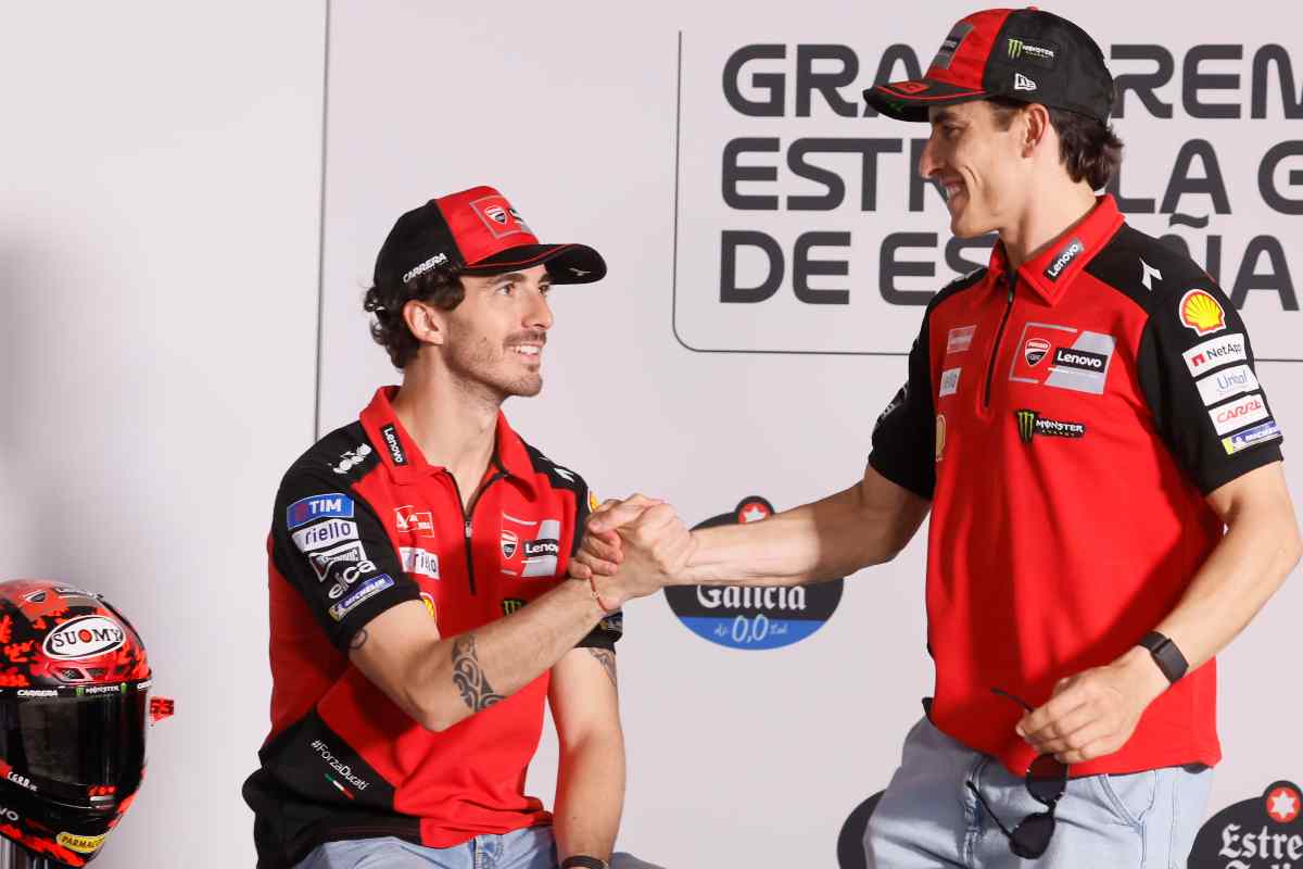 Bagnaia si espone su Marc Marquez