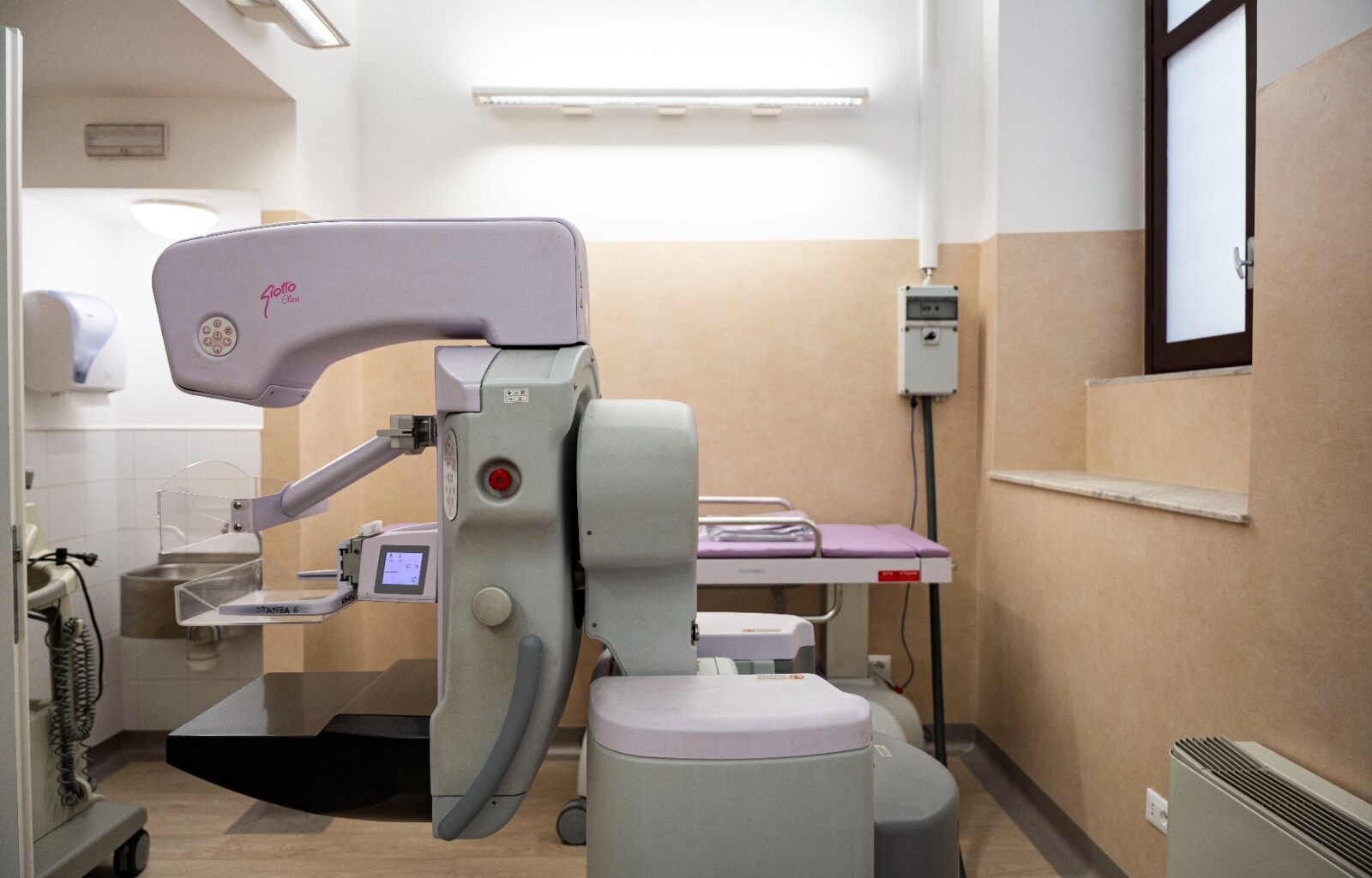 | Regione Lazio | Sanità, inaugurata la nuova Breast Unit dell’ospedale Santo Spirito