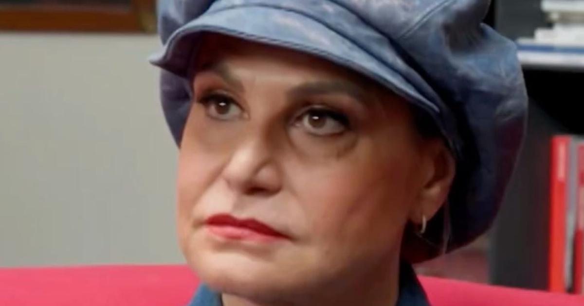 “La voglio morta”: minacce a Simona Ventura, Le Iene smascherano lo stalker di Torino
