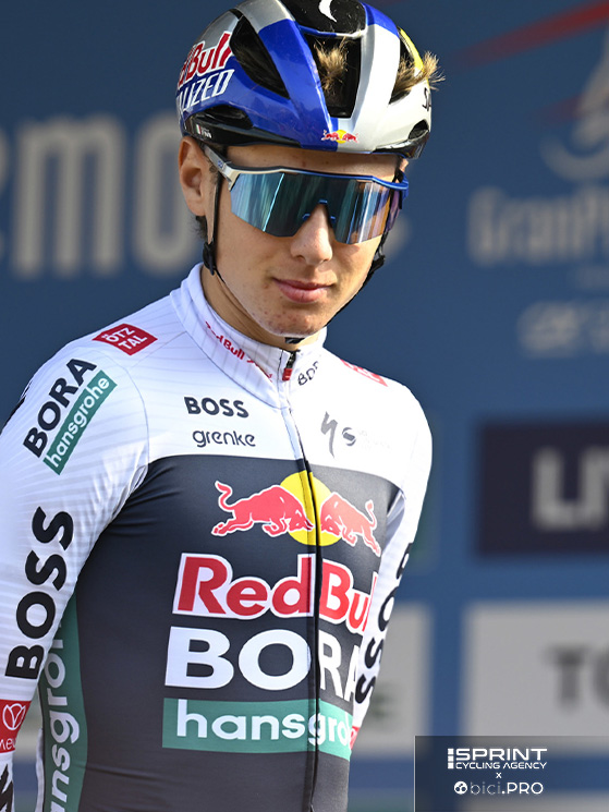 Finn resterà un altro anno nel devo team, facendo poi esperienze con la squadra maggiore