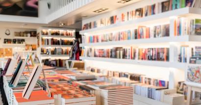 Editoria, i 20 anni di GeMS (con un nuovo simbolo e una ricerca sul rapporto tra lettura e felicità)