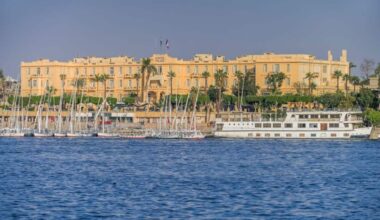 A fuoco nave sul Nilo con 60 italiani a bordo, tutti in buone condizioni