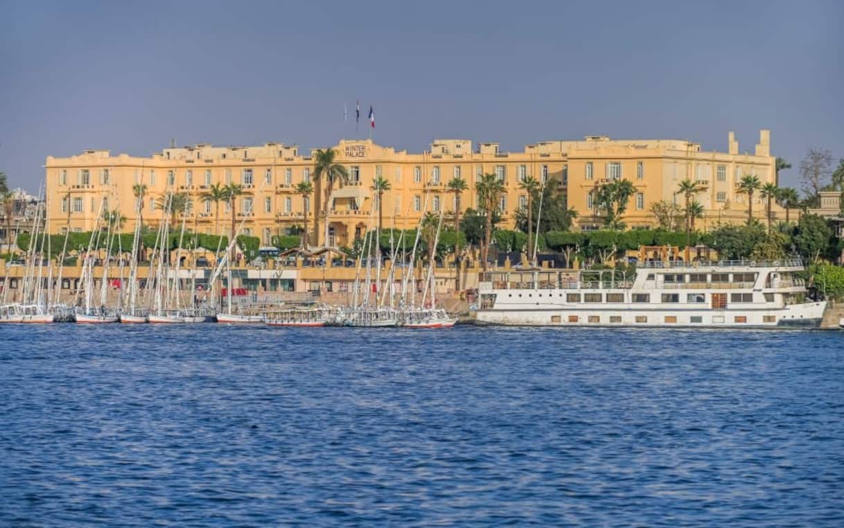 A fuoco nave sul Nilo con 60 italiani a bordo, tutti in buone condizioni