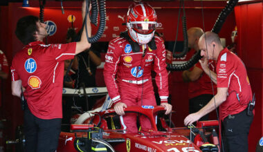 Leclerc nel box Ferrari