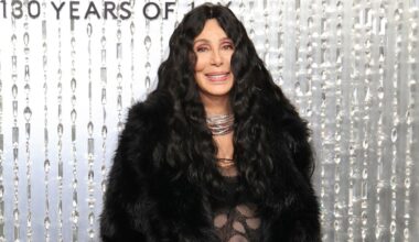 Cher, Dita Von Teese, Laetitia Casta e non solo: un ricco parterre di stelle brilla alla corte di Swarovski