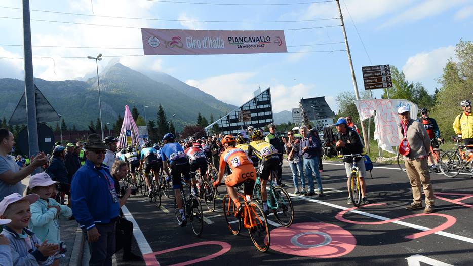 Giro d'Italia 2026, nuovi rumor si fanno strada: tappa interamente in Svizzera, Madonna di Campiglio apre l'ultima, poi montagna finale sarà Piancavallo prima di Roma?
