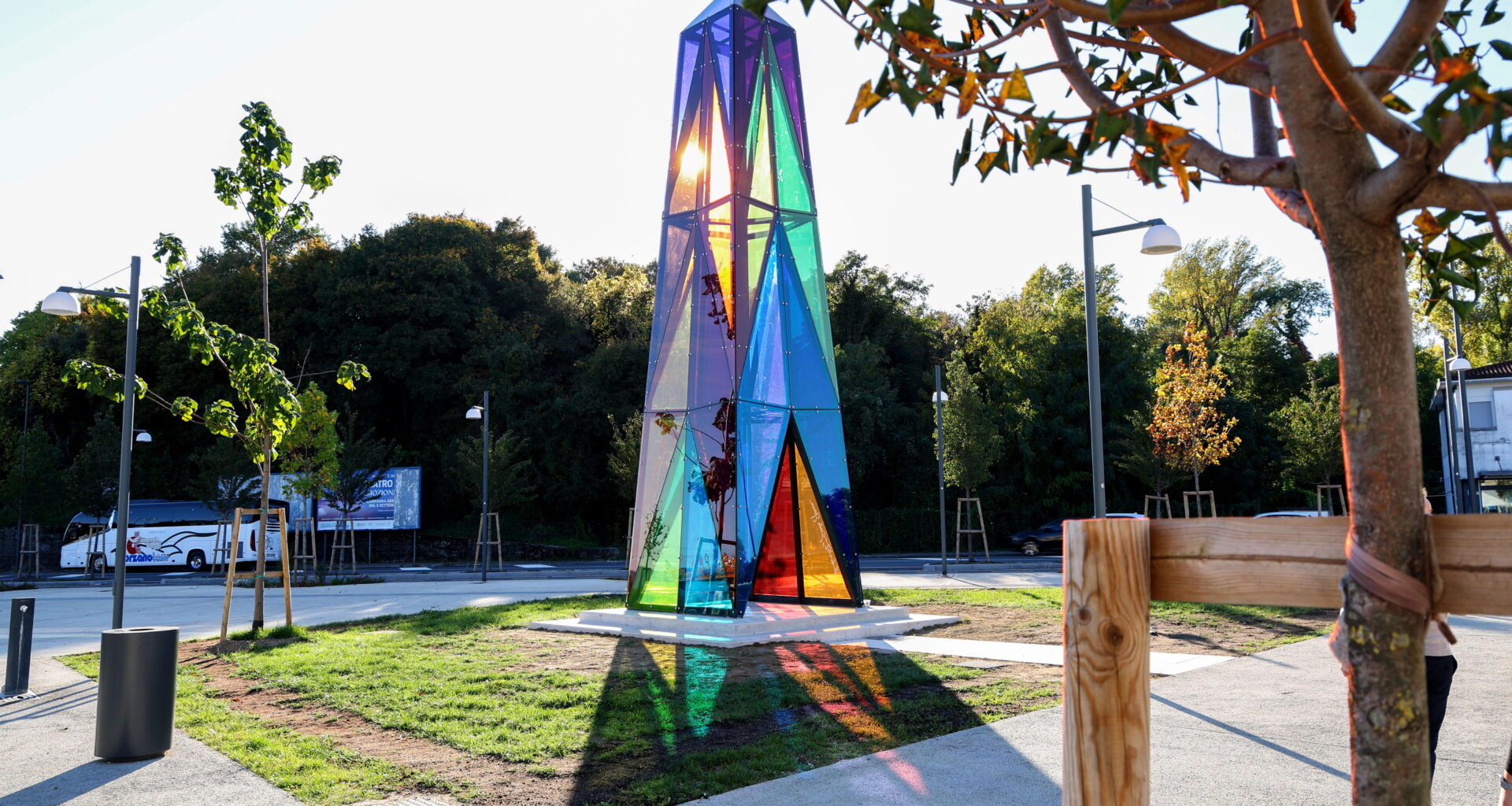 Copertina per Inaugurato a Casa Rossa Go! Pharus, l’obelisco urbano della designer Centonze