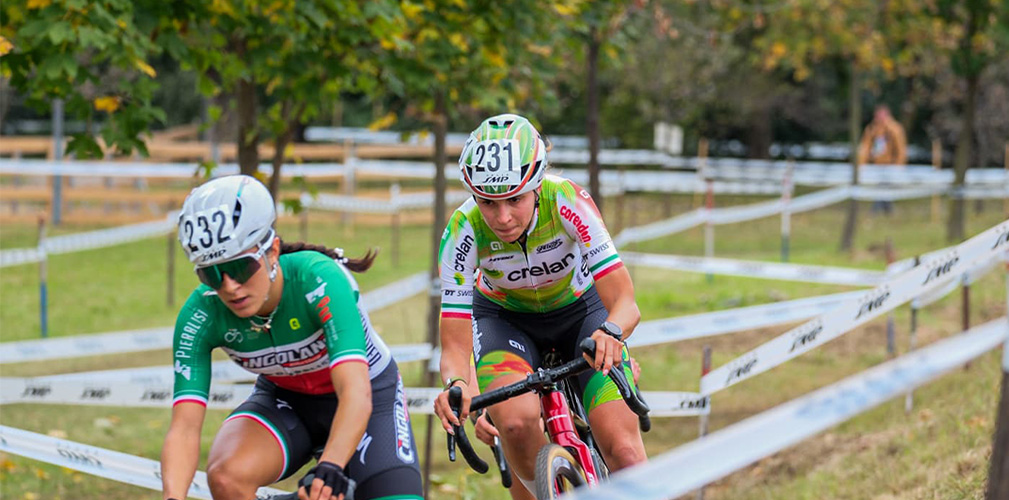 Secondo successo nel circuito per la Casasola, qui alle spalle della Borello sempre leader (foto Paletti)